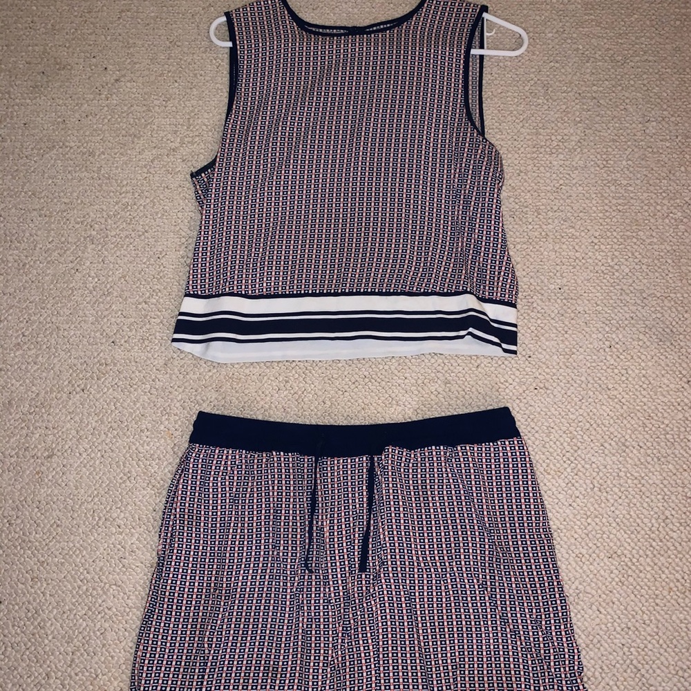 Gap two piece set